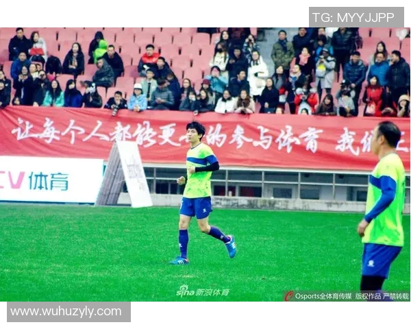 艺术人生与足球明星的交汇点探讨与启示 艺术人生与足球明星的交汇点探讨与启示